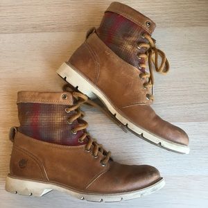 Flannel-patterned Timberland boots size 7